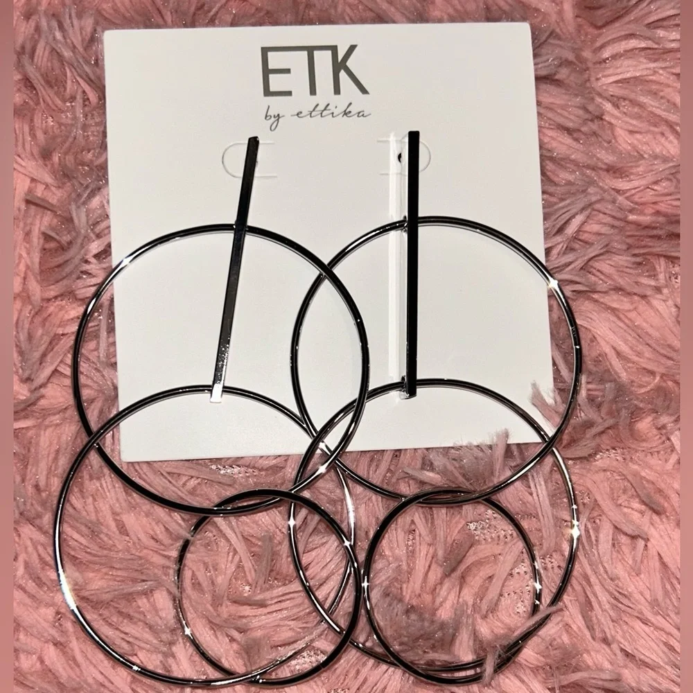 Ettika Circle Dangle Earrings